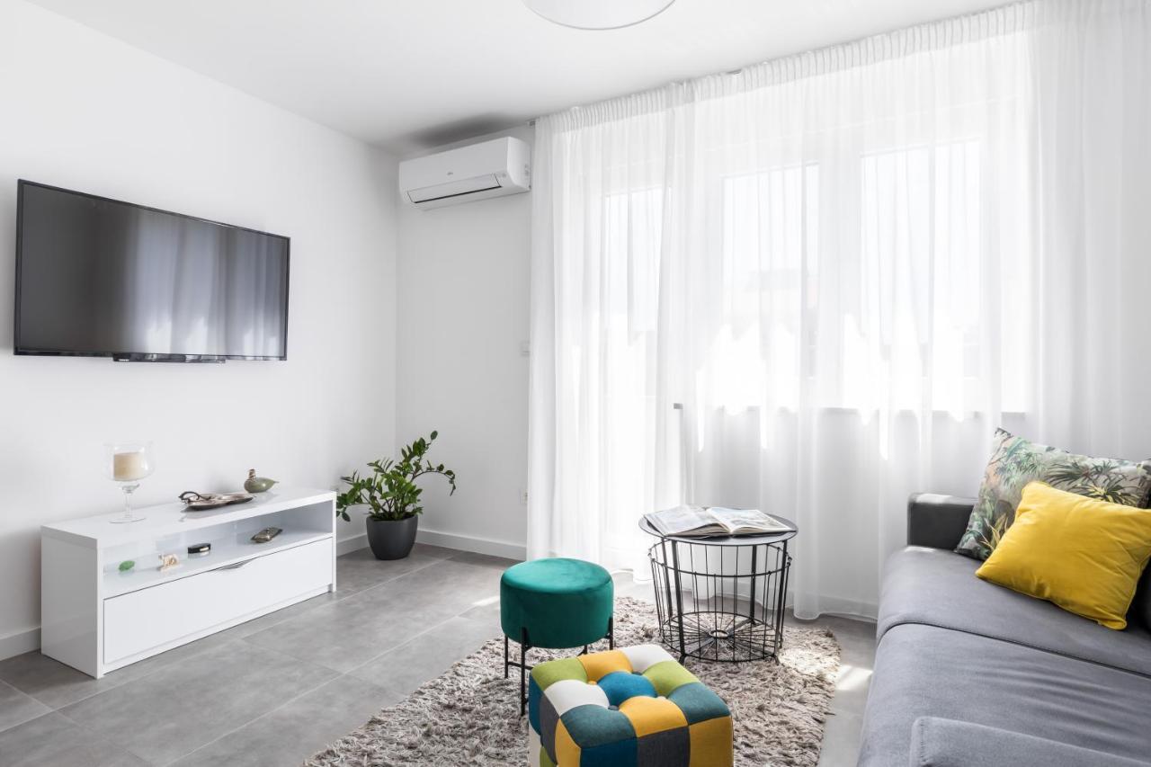 Down Town Apartment Спліт Екстер'єр фото
